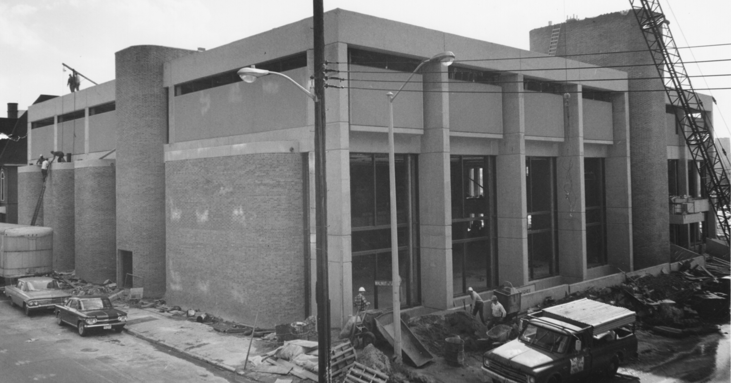 Black and white photo of Lawson McGhee Library.