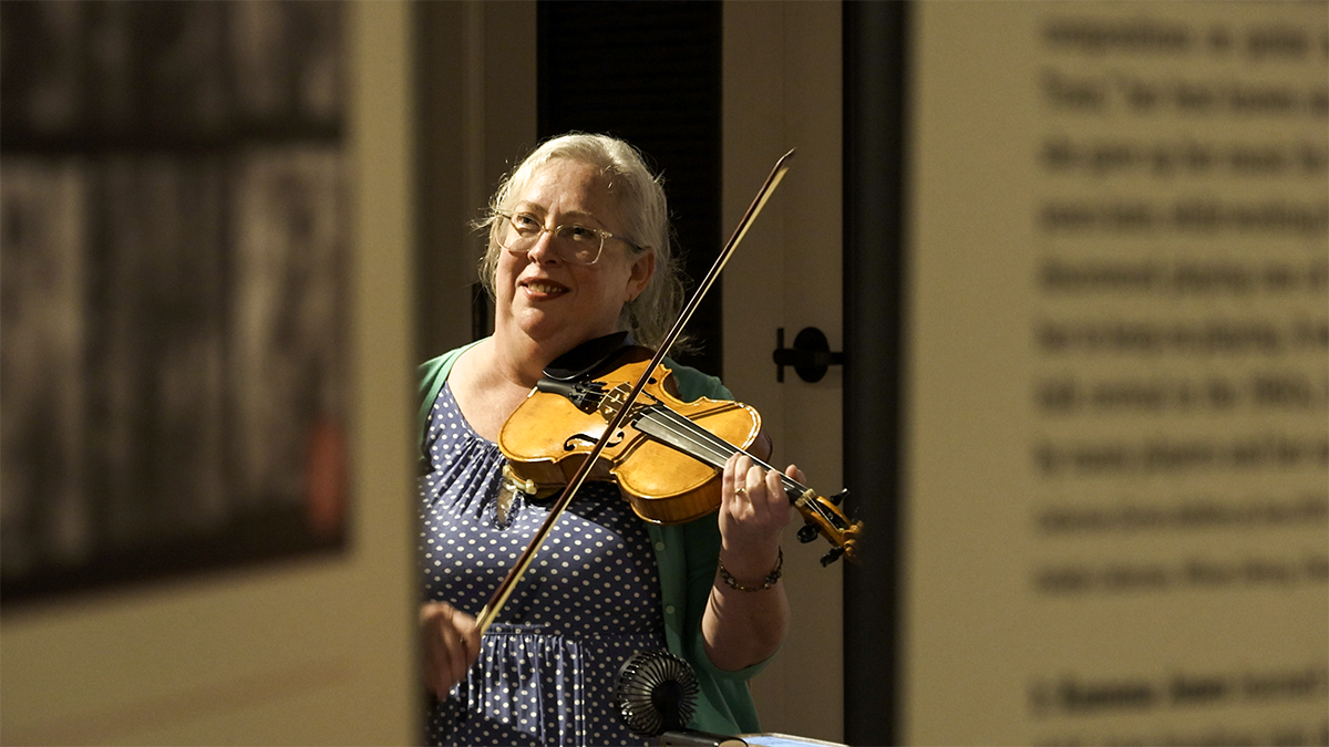 Sarah Pirkle jams at the East Tennessee History Center